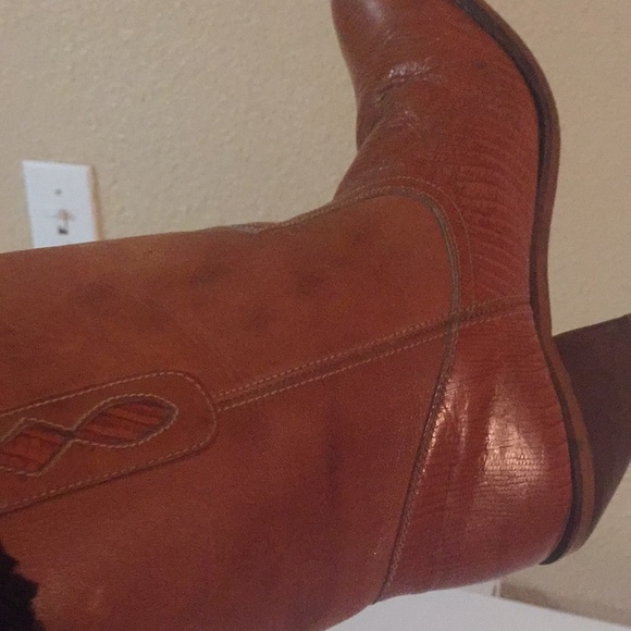 Snake skin leather boots made in Brazil - Picture 2 of 3